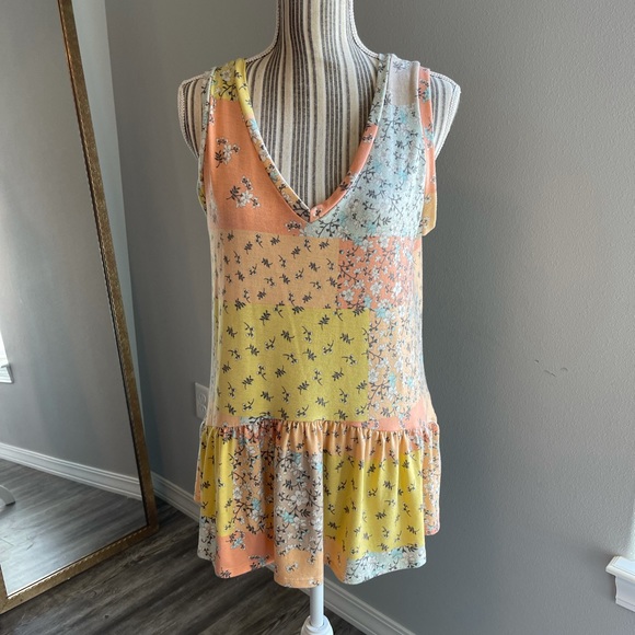 GeeGee Floral Tiered Tank - Picture 1 of 12